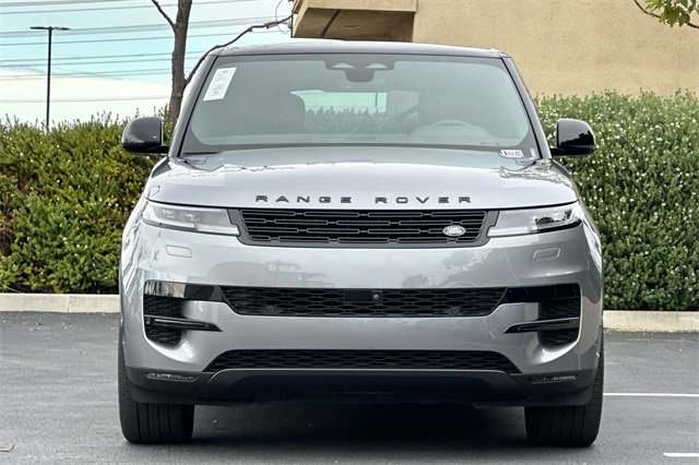 Used 2025 Land Rover Range Rover Sport SE image 8
