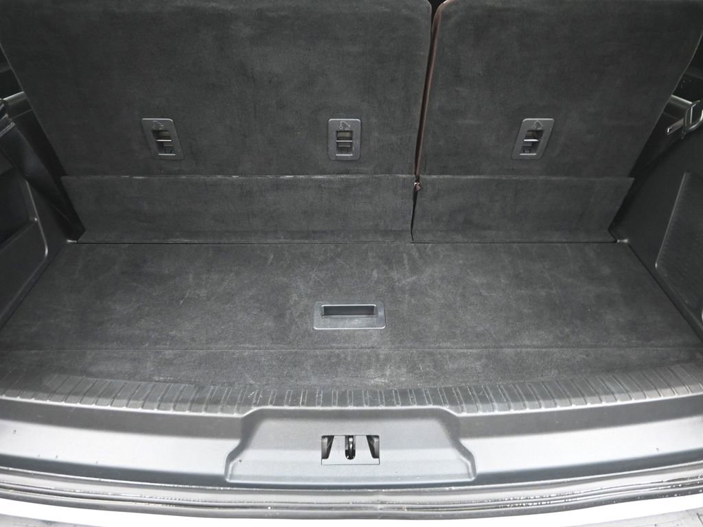 Used 2024 Ford Expedition Limited image 10