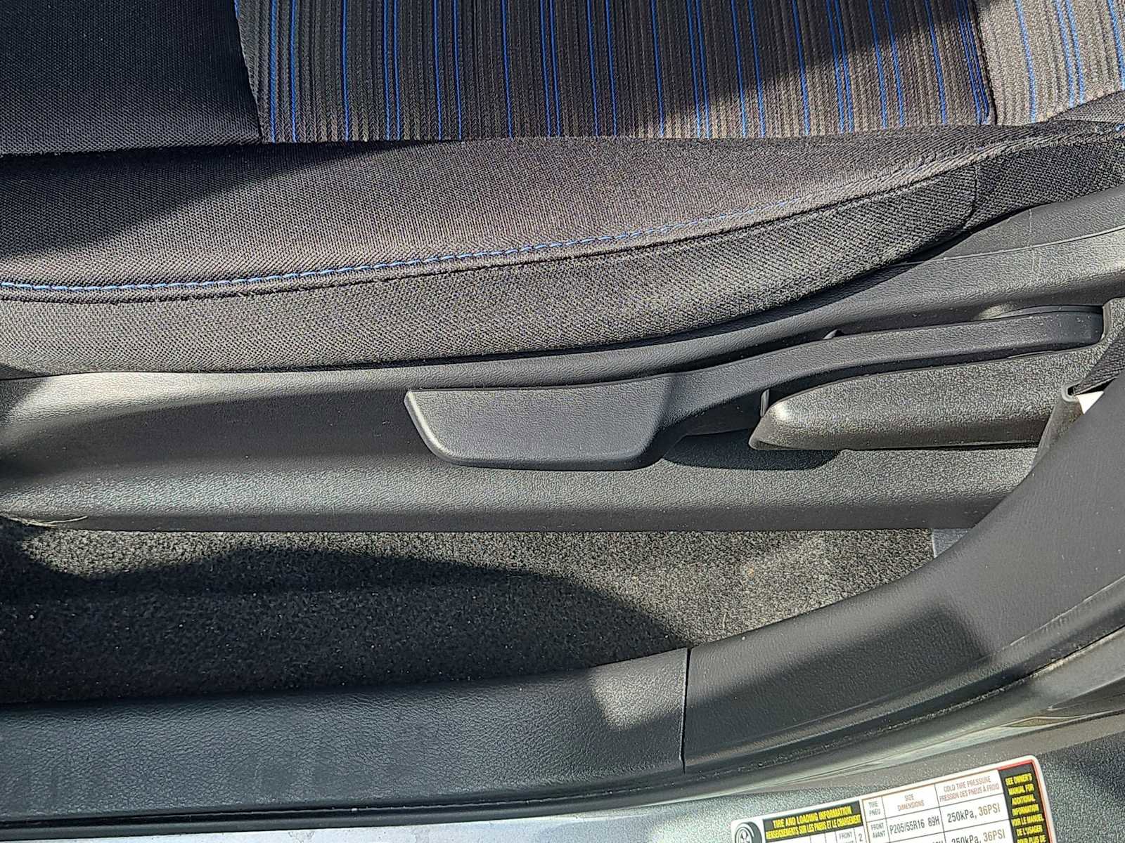 Used 2022 Nissan Leaf S image 18