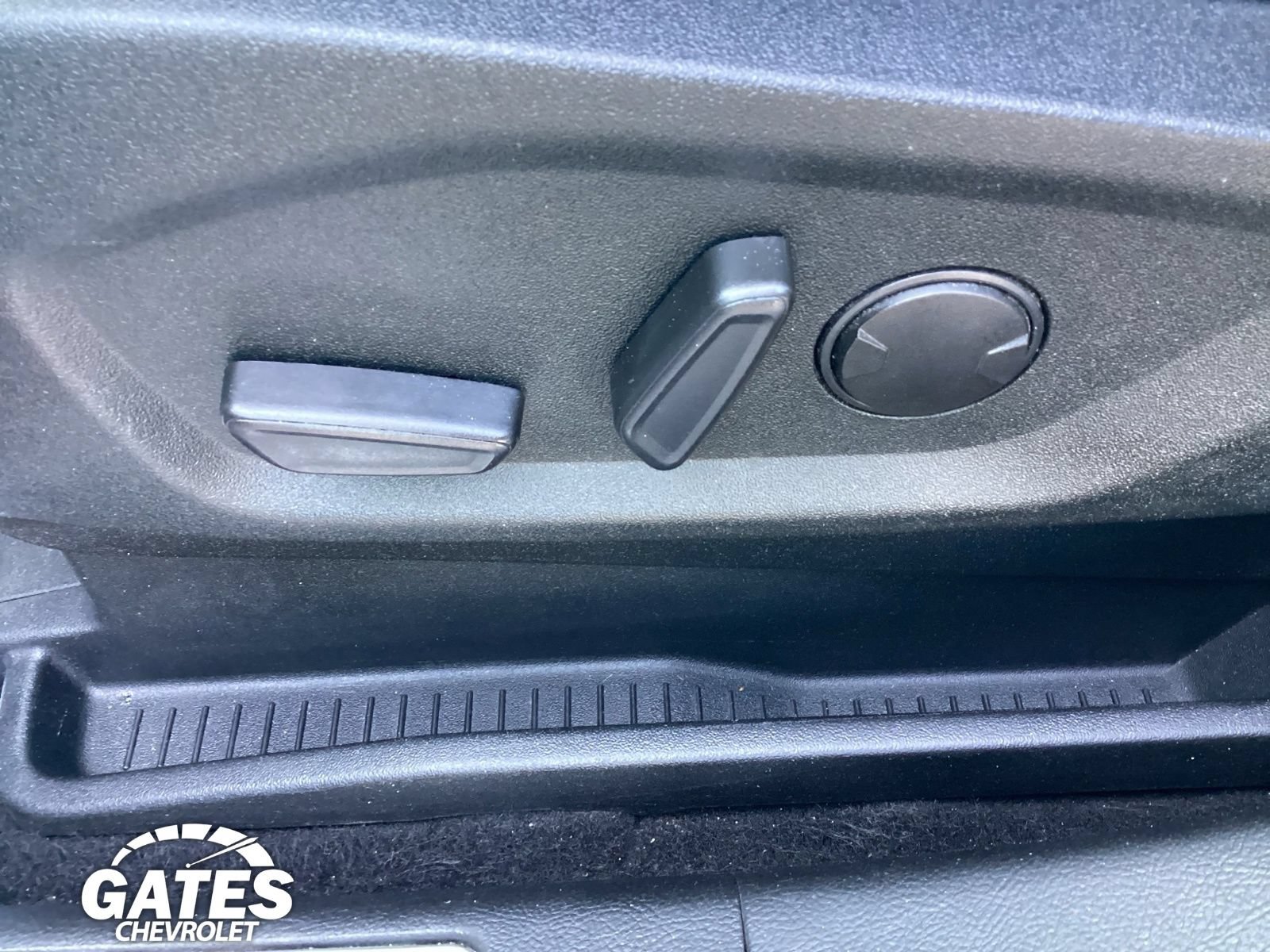 Used 2022 Ford Edge Titanium AWD/4WD image 18