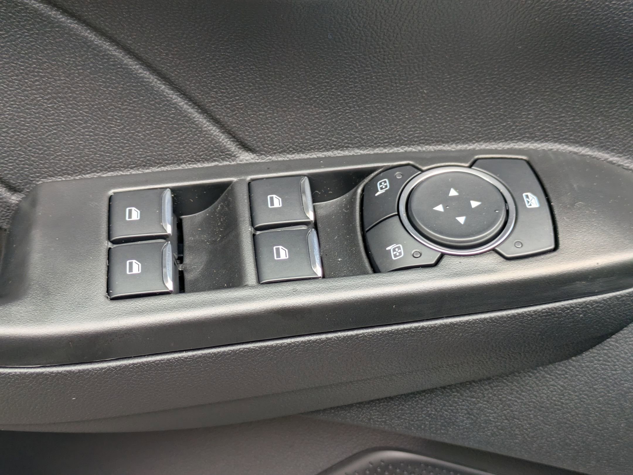 New 2025 Ford Escape ST-Line w/ Equipment Group 301A image 10