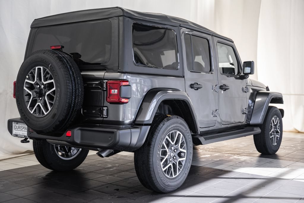 New 2026 Jeep Wrangler Unlimited Sahara w/ Safety Group AWD/4WD image 4