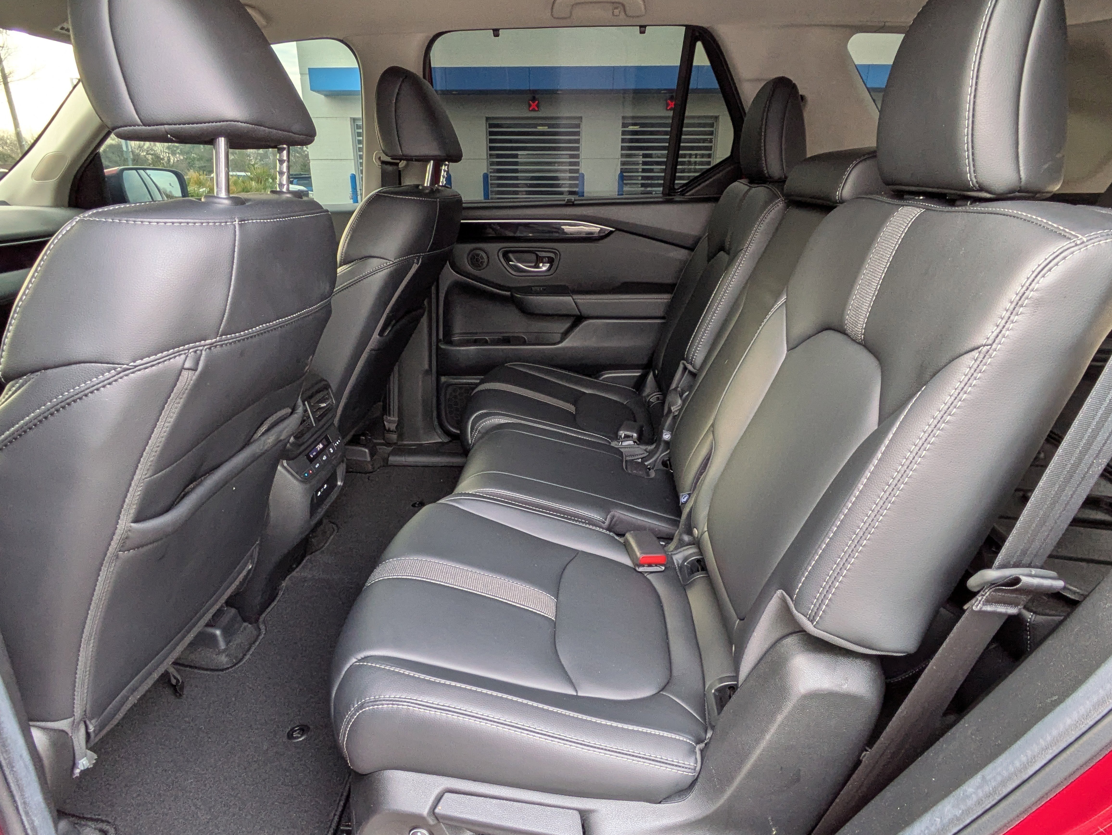 Certified 2025 Honda Pilot EX-L image 18