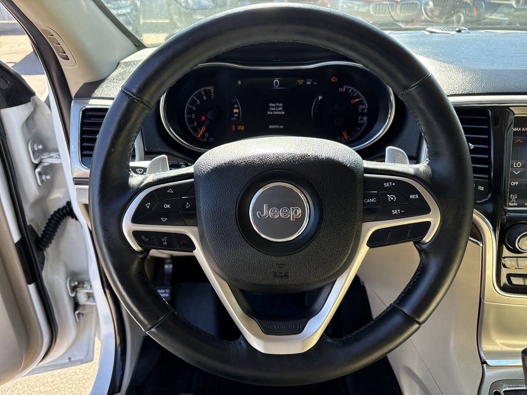 Used 2017 Jeep Grand Cherokee Limited image 13