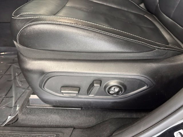 Used 2023 Jeep Grand Cherokee Limited w/ Trailer Tow Prep Group (B) AWD/4WD image 16