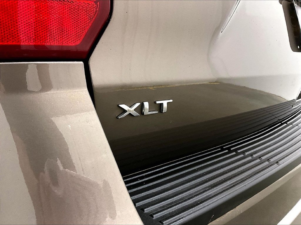 Used 2018 Ford Expedition Max XLT w/ Cargo Package AWD/4WD image 23