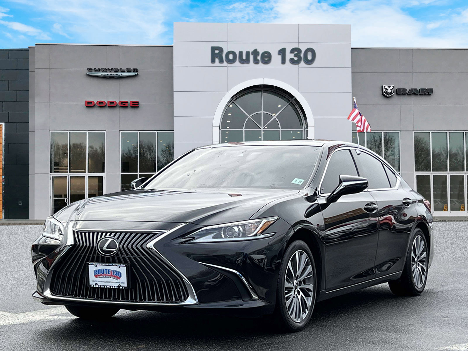 Used 2021 Lexus ES 350 w/ Premium Package image 2