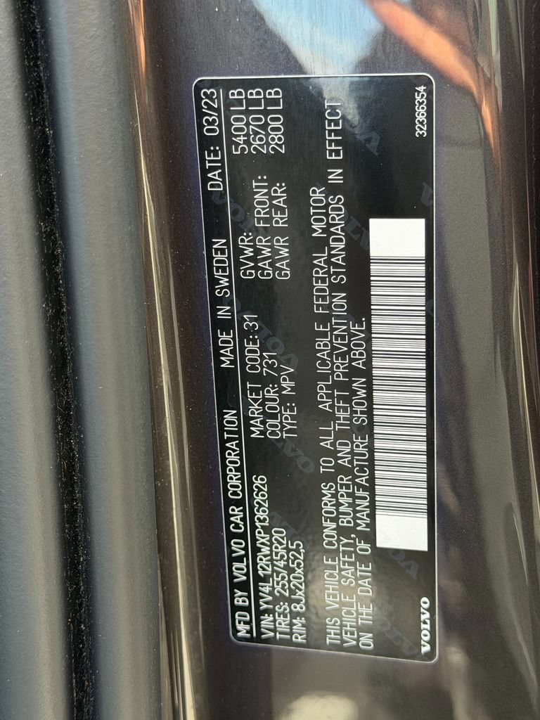 Certified 2023 Volvo XC60 B5 Plus w/ Climate Package AWD/4WD image 9
