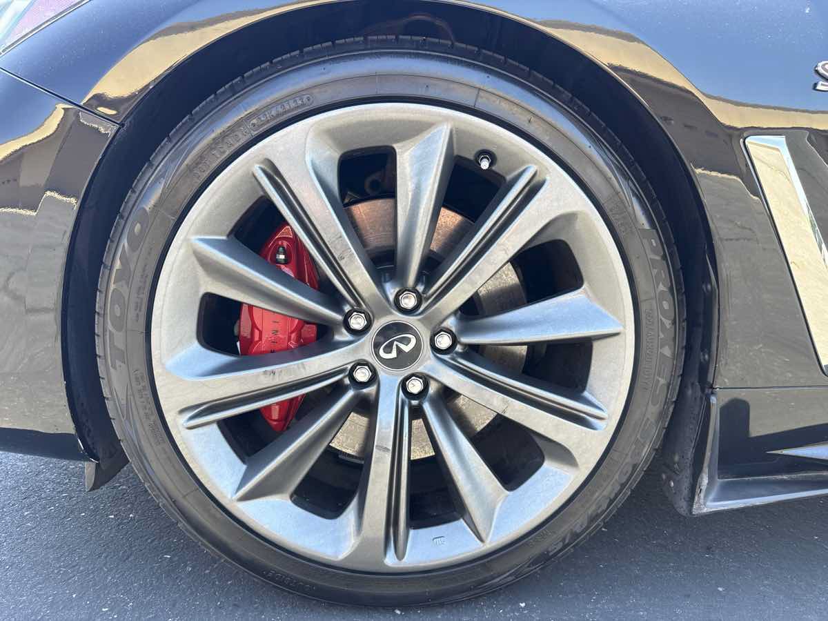 Used 2019 INFINITI Q60 Red Sport 400 w/ Cargo Package RWD image 9