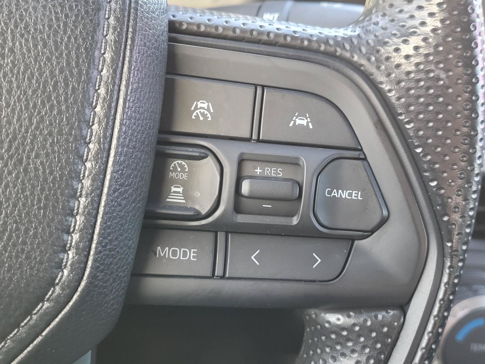 Used 2024 Toyota Tacoma SR RWD image 8