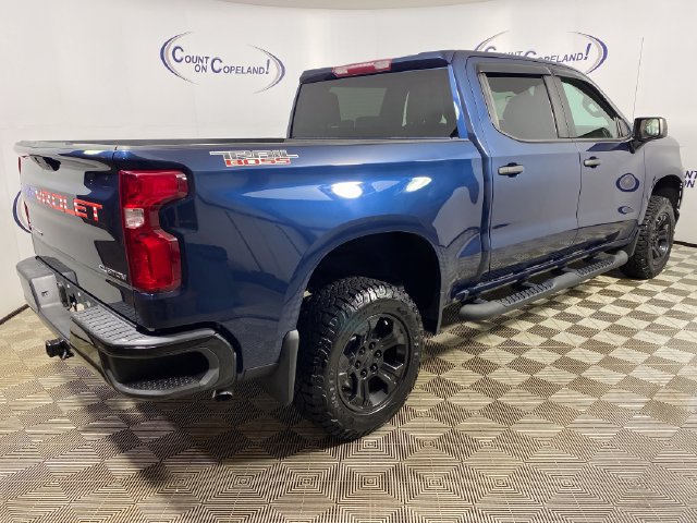 Used 2022 Chevrolet Silverado 1500 Custom Trail Boss w/ Safety Confidence Package AWD/4WD image 6