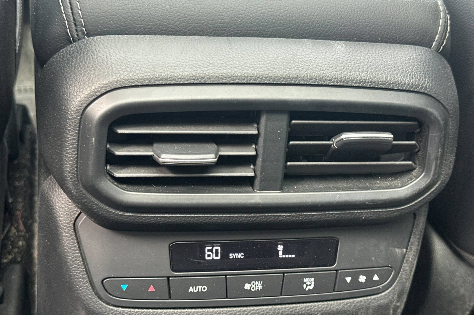 Used 2024 Honda Pilot Touring image 41