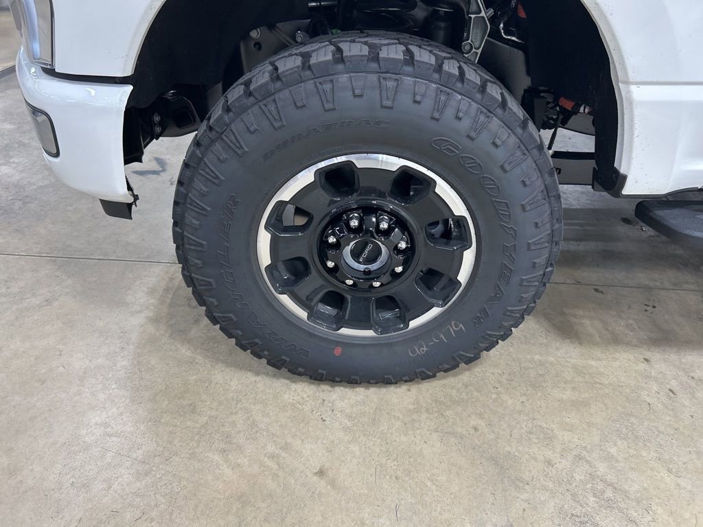 New 2026 Ford F350 Platinum image 37