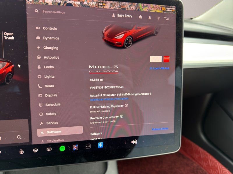 Used 2021 Tesla Model 3 Performance image 15