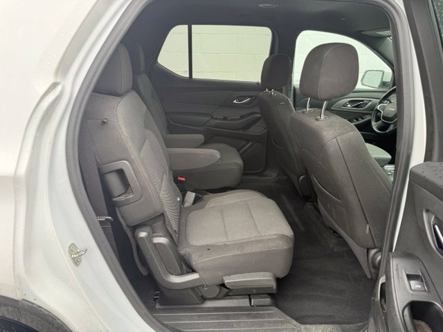 Used 2023 Chevrolet Traverse LT AWD/4WD image 15