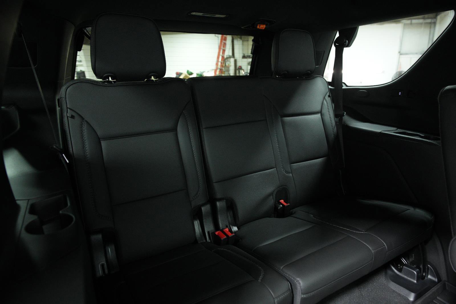 Used 2023 GMC Yukon Denali w/ LPO, Floor Liner Package image 15