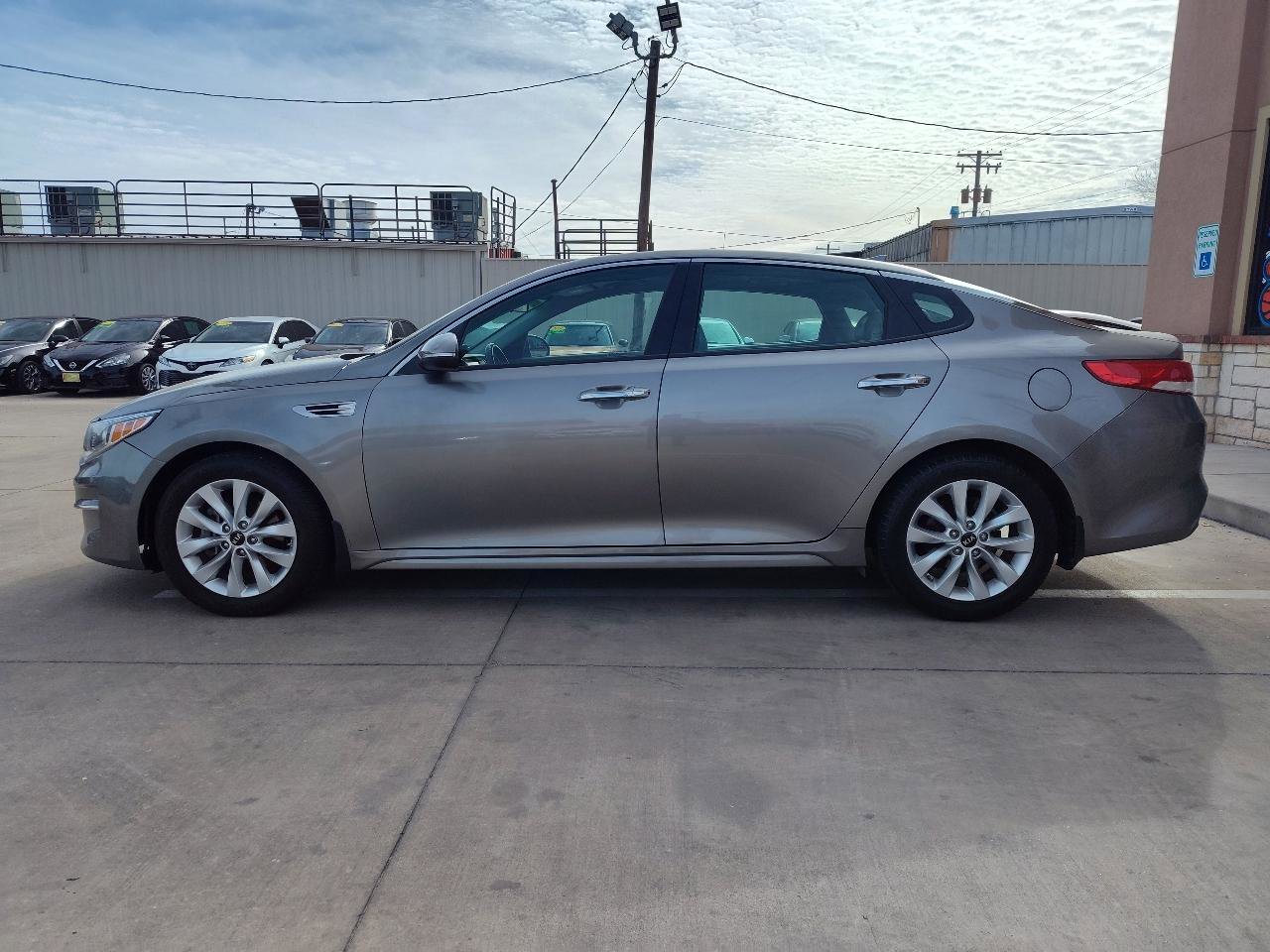 Used 2018 Kia Optima EX FWD image 7