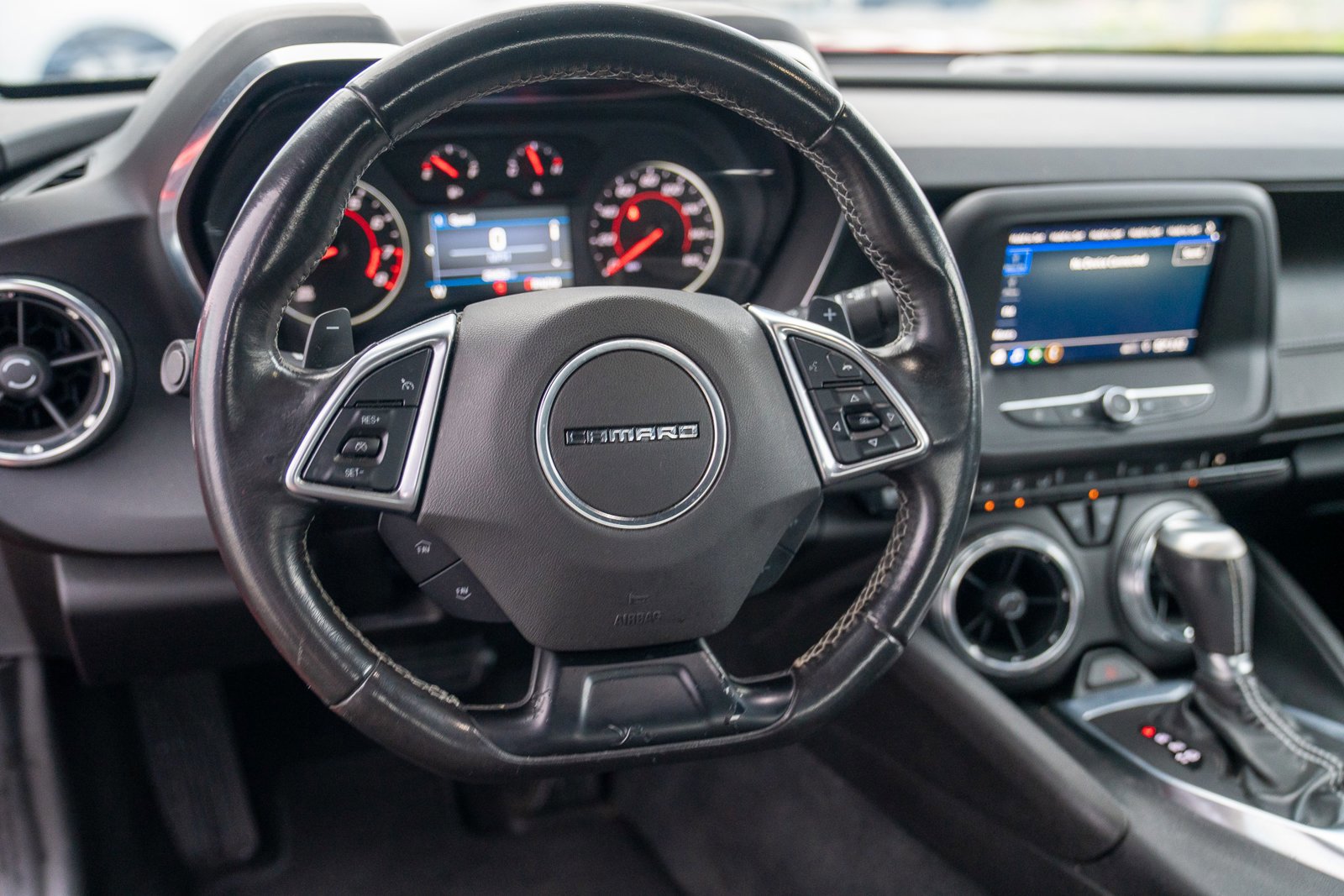 Used 2020 Chevrolet Camaro LT image 12
