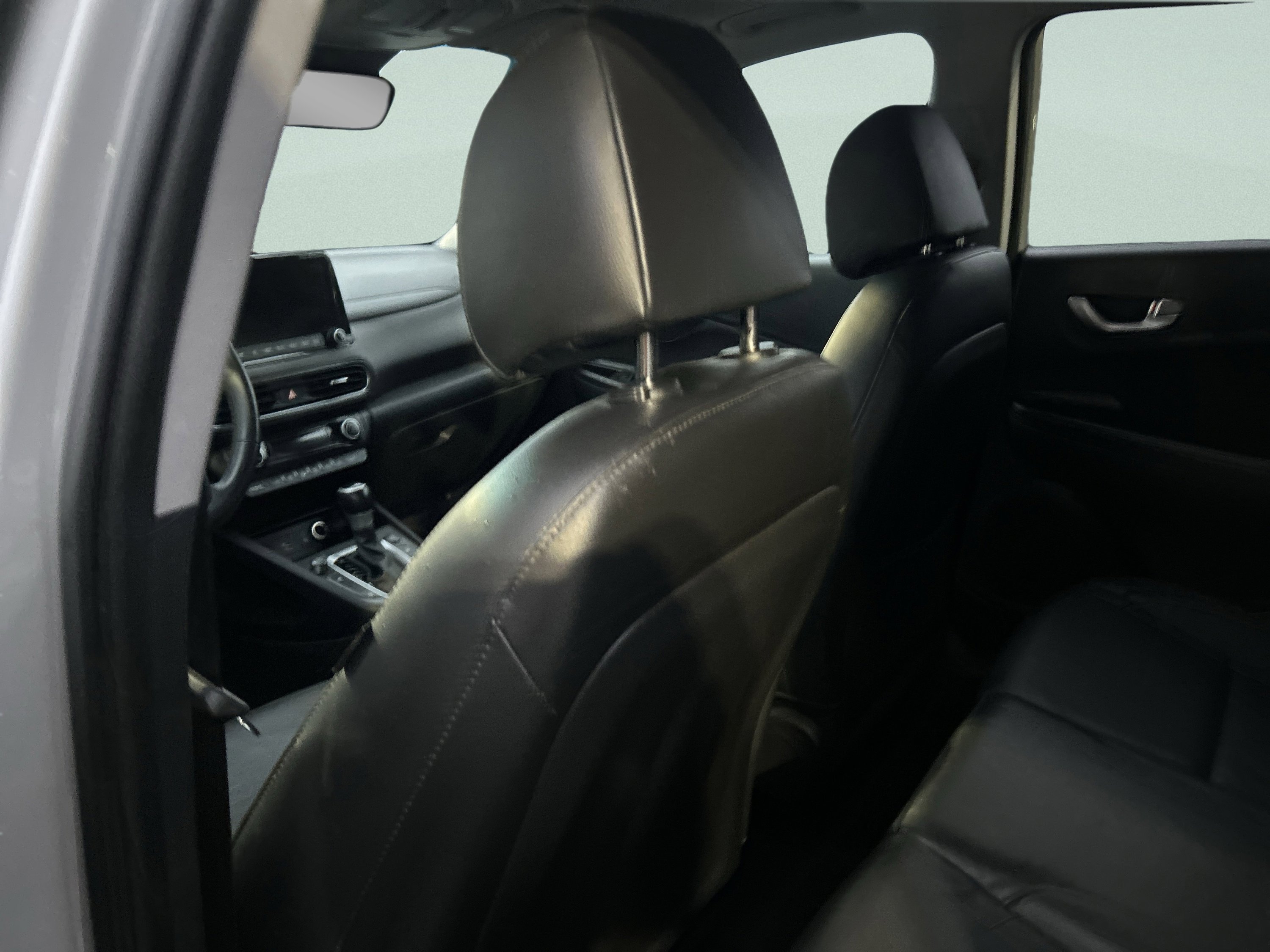 Used 2022 Hyundai Kona Limited image 16