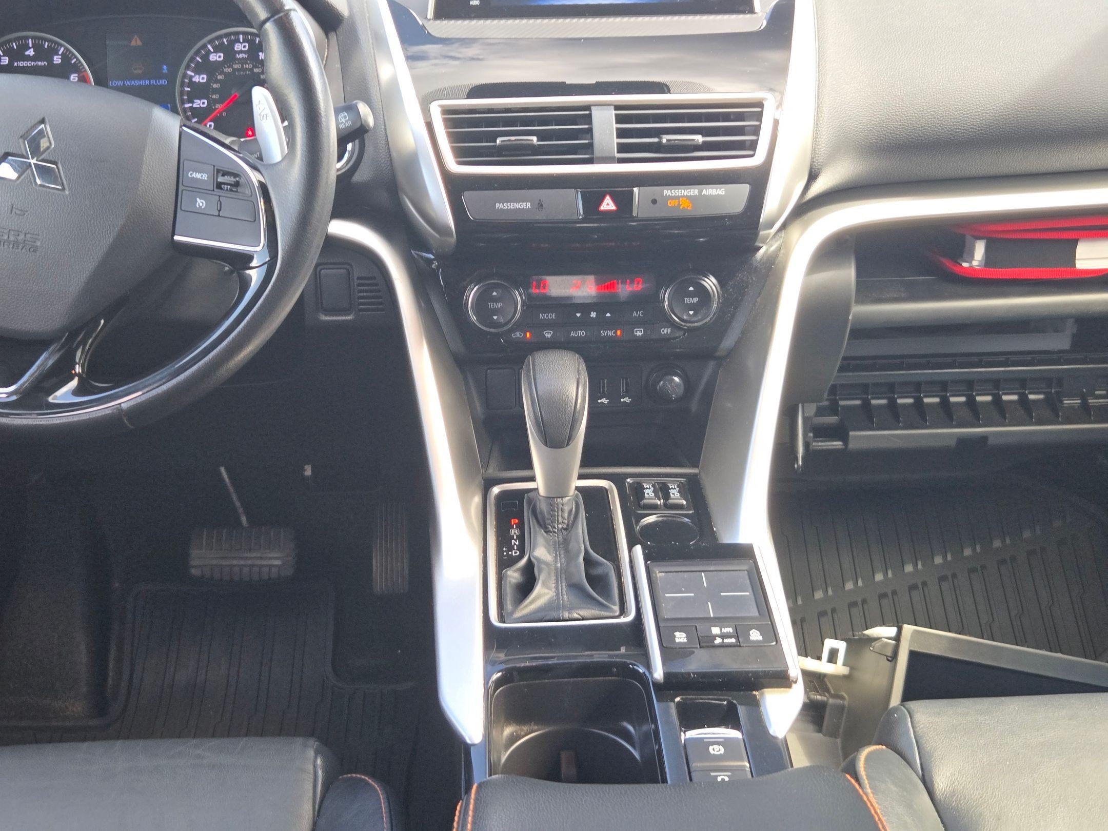 Used 2020 Mitsubishi Eclipse Cross FWD image 17