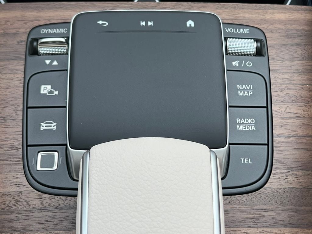 New 2026 Mercedes-Benz GLS 450 4MATIC image 34