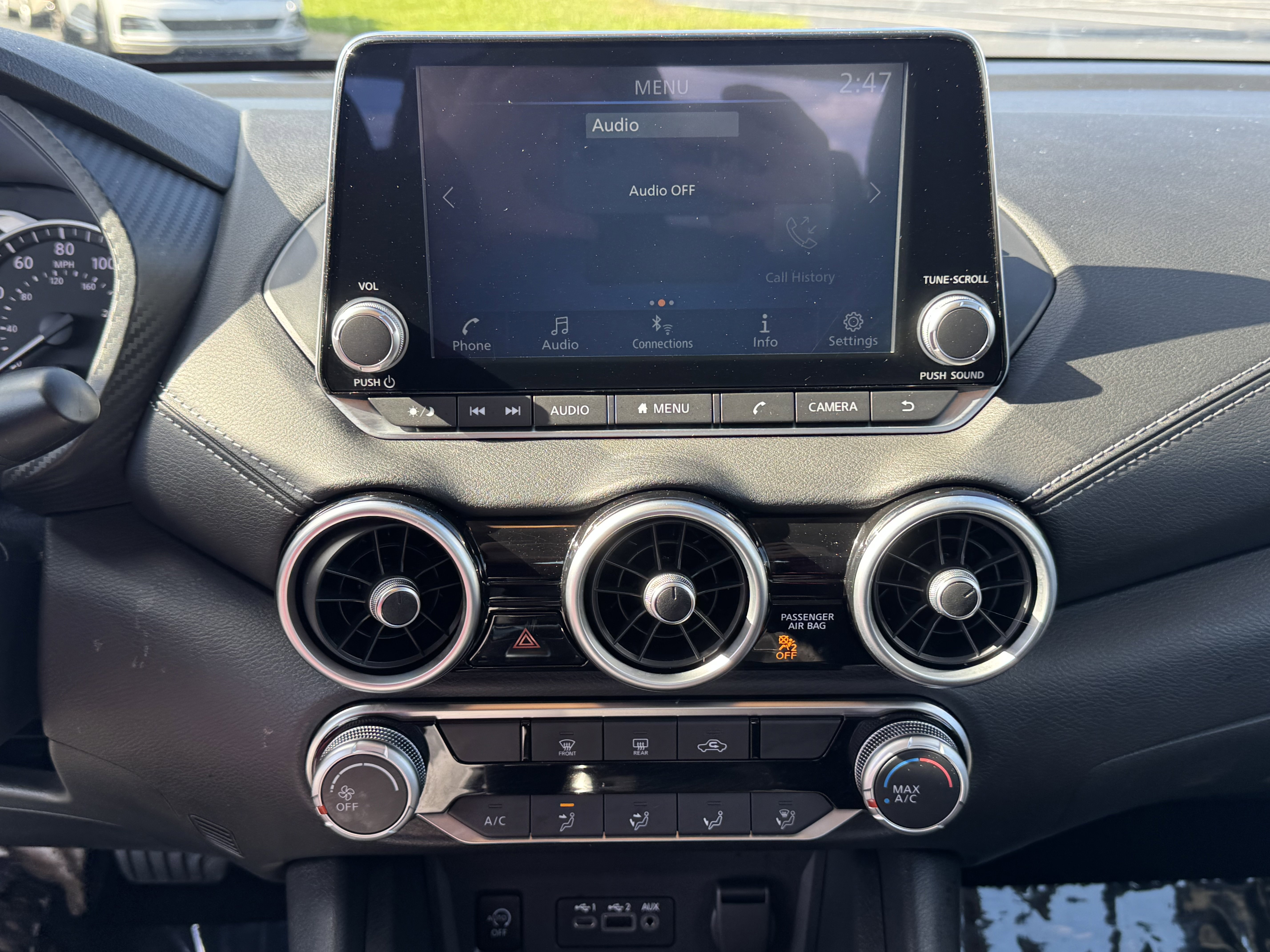 Used 2025 Nissan Sentra SV image 23