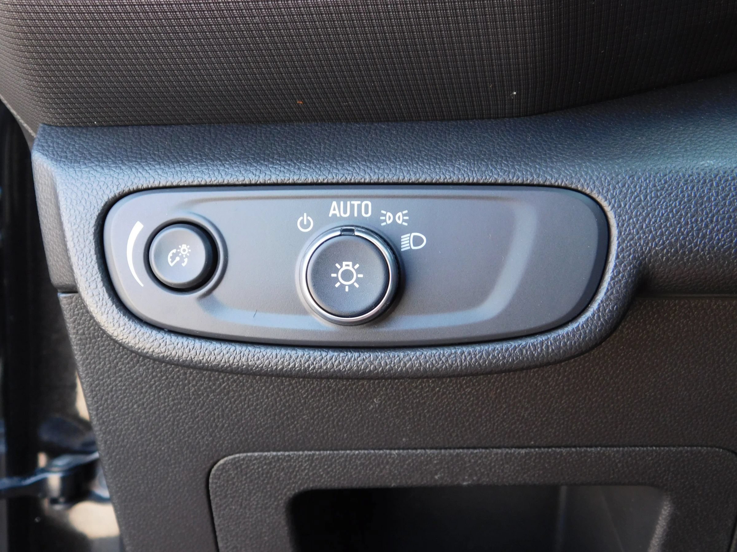 Used 2021 Chevrolet TrailBlazer LS FWD image 23