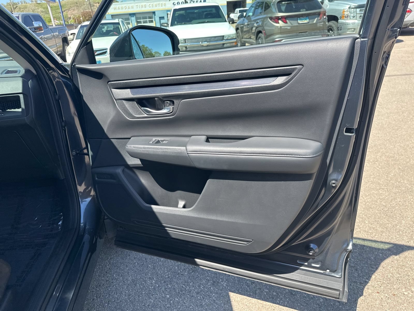 Used 2024 Honda CR-V LX image 34