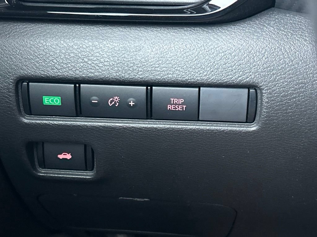 Certified 2024 Nissan Sentra SV w/ Lighting Package FWD image 30