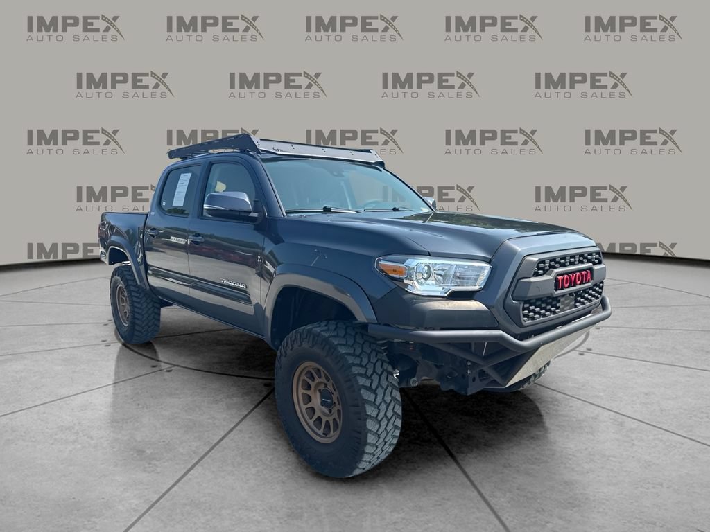 Used 2023 Toyota Tacoma SR5 w/ Technology Package AWD/4WD image 4