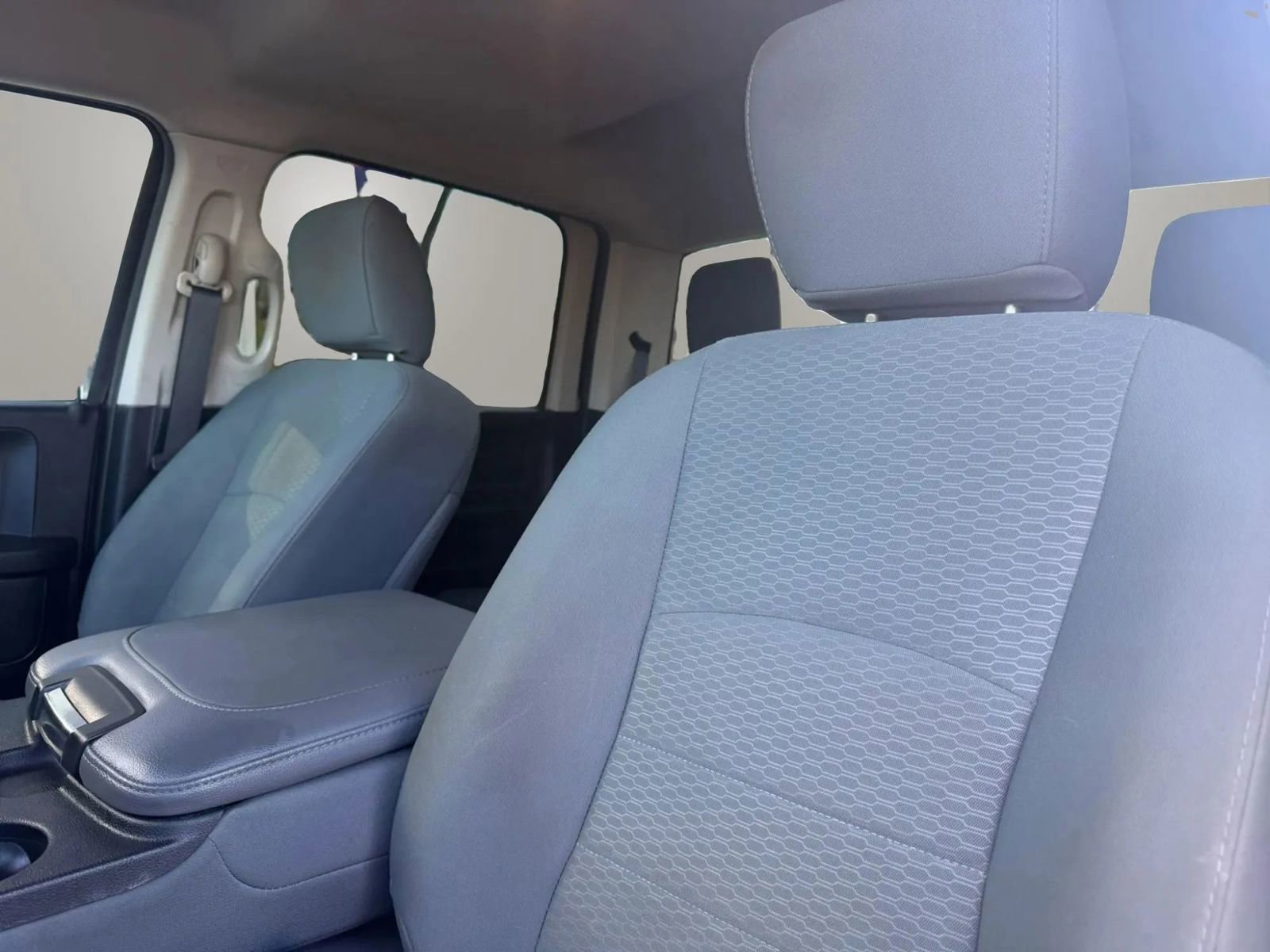 Used 2016 RAM 2500 Tradesman w/ Chrome Appearance Group image 15