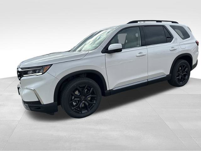 New 2025 Honda Pilot Touring image 16