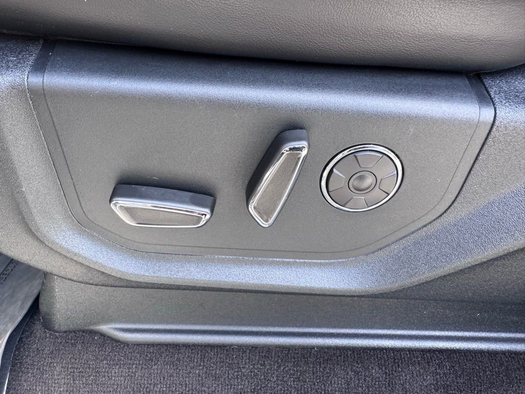 Used 2020 Ford F150 Platinum w/ Equipment Group 701A Luxury AWD/4WD image 28