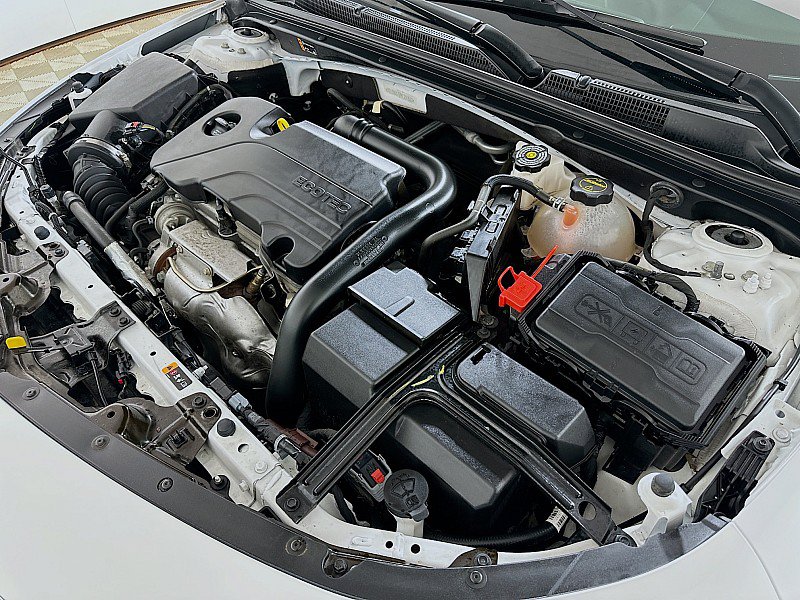 Used 2024 Chevrolet Malibu RS w/ LPO, Floor Liner Package FWD image 29