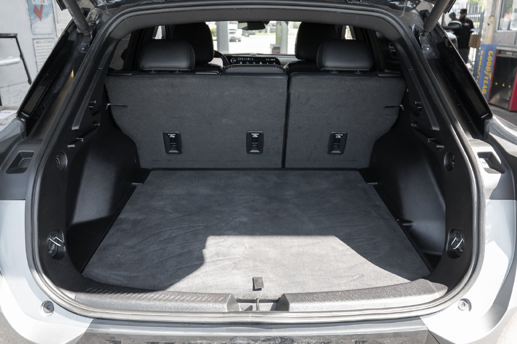 Used 2024 Chevrolet Equinox EV RS FWD image 34