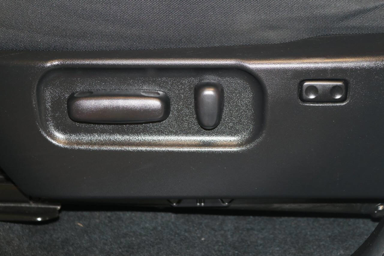 Used 2022 Toyota Tacoma TRD Off-Road image 65