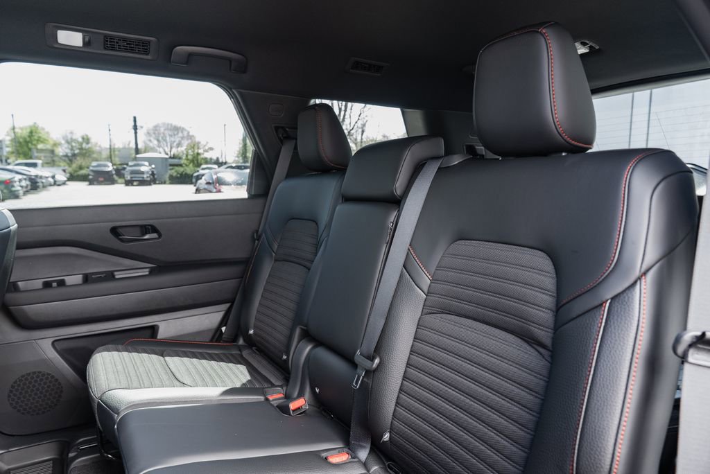New 2026 Nissan Pathfinder Rock Creek image 23