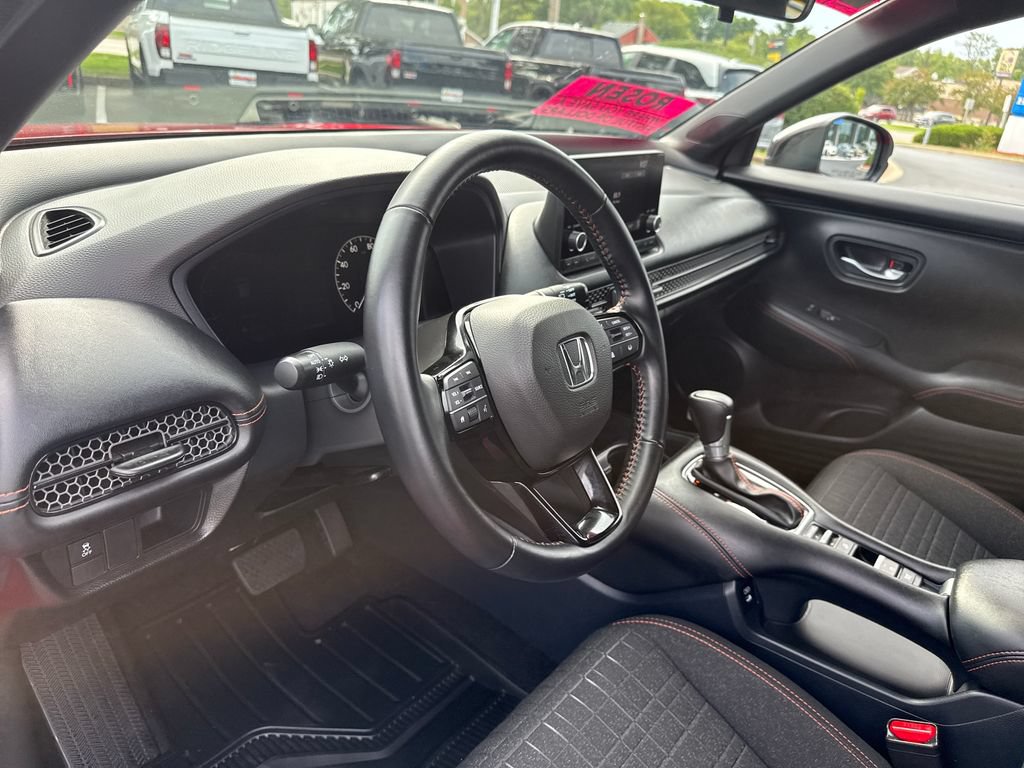Certified 2025 Honda HR-V Sport image 14