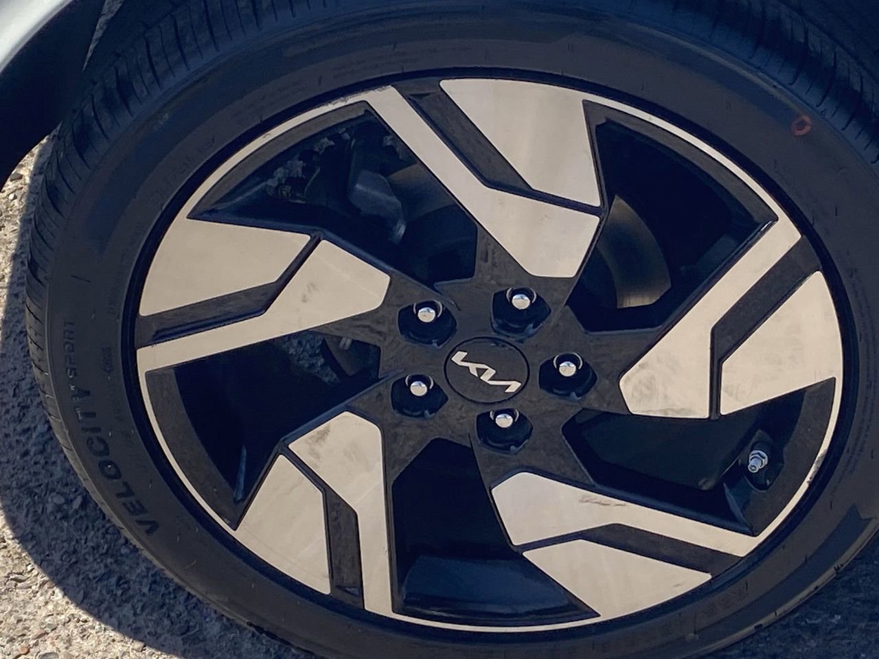 Certified 2024 Kia Soul GT-Line FWD image 9