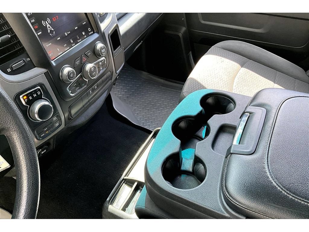 Used 2019 RAM 1500 Express w/ Hydro Blue Sport Package AWD/4WD image 17