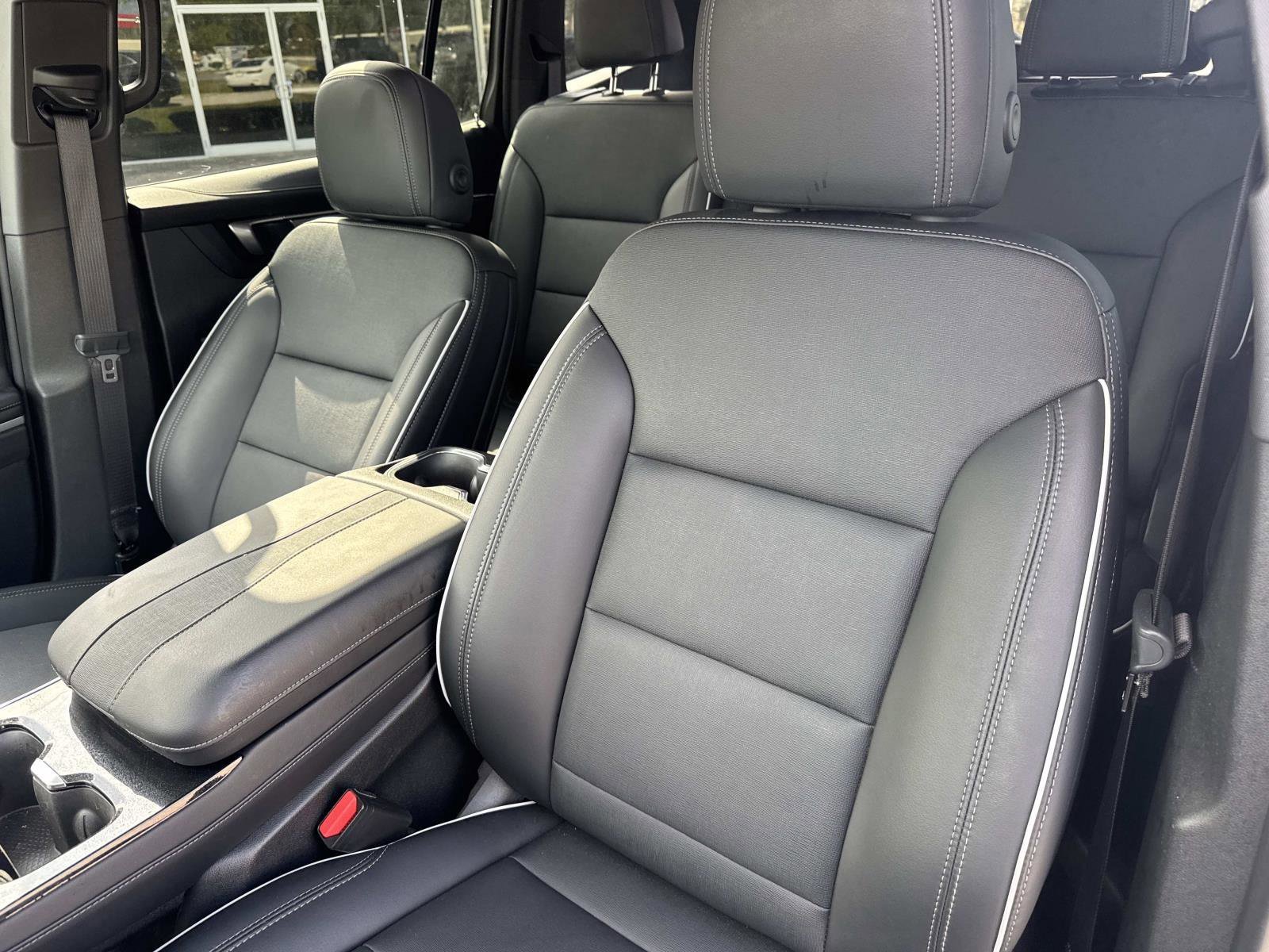 Used 2025 Buick Enclave Preferred FWD image 20
