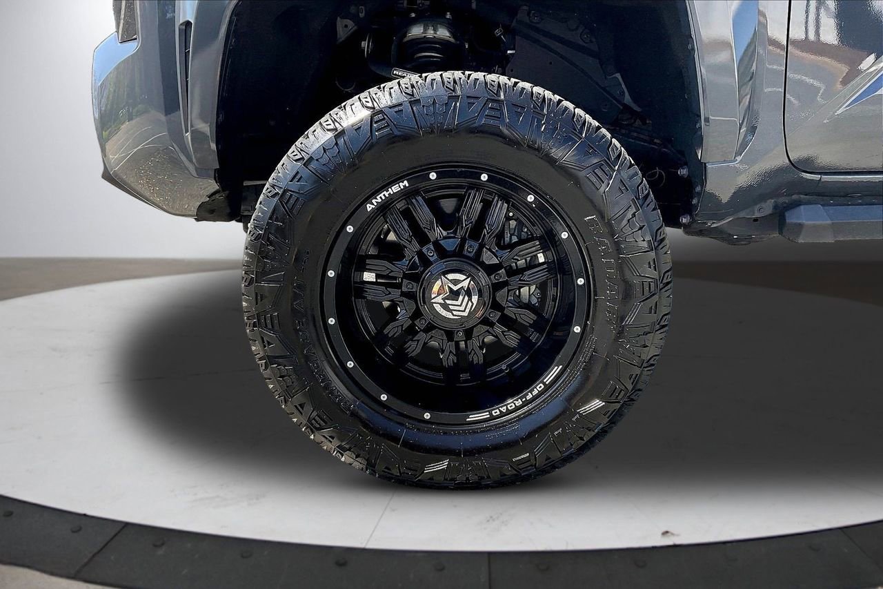 Used 2024 Toyota Tacoma TRD Sport image 34