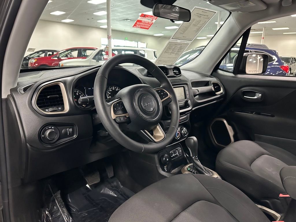 Used 2017 Jeep Renegade Sport w/ Power & Air Group image 14