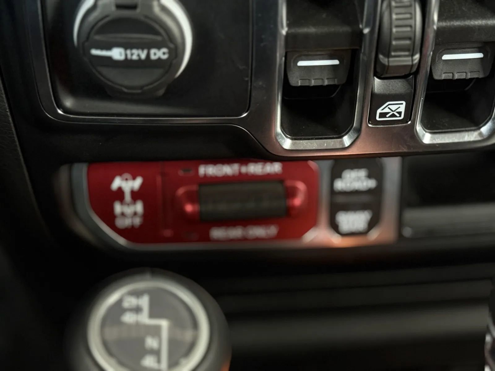 Used 2022 Jeep Gladiator Rubicon w/ LED Lighting Group image 35