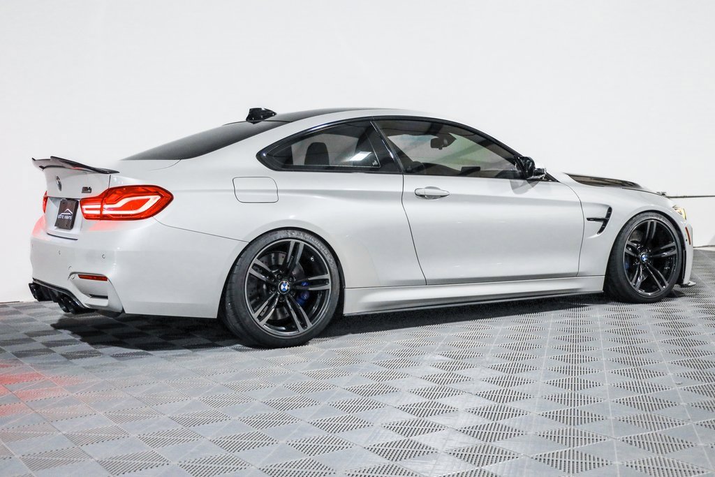 Used 2019 BMW M4 Coupe w/ Competition Package image 4