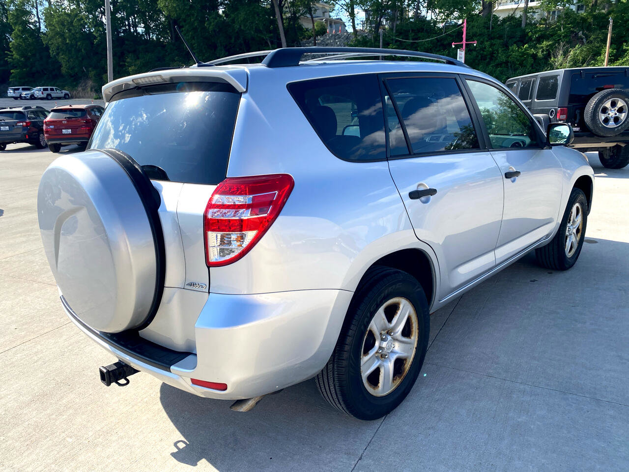 Used 2011 Toyota RAV4 4WD image 6