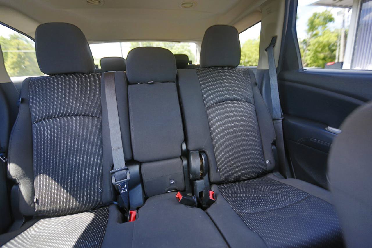 Used 2017 Dodge Journey SE w/ Flexible Seating Group FWD image 14