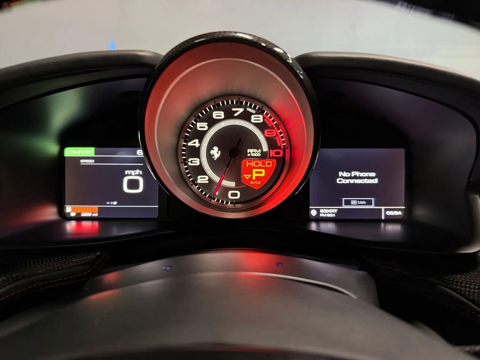 Used 2018 Ferrari GTC4Lusso AWD/4WD image 16