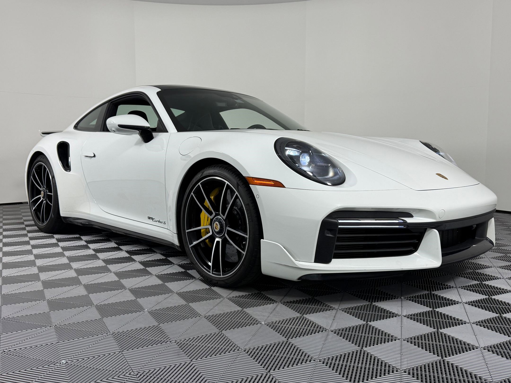 Certified 2022 Porsche 911 Turbo S image 7
