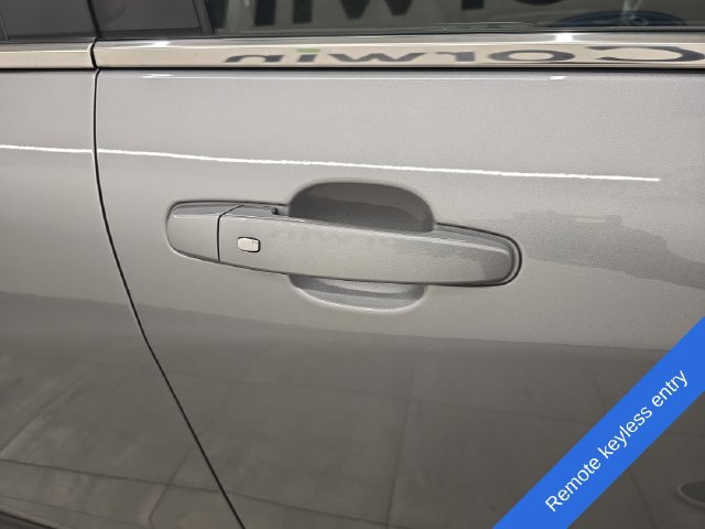 Used 2024 Chevrolet Equinox LT FWD image 8